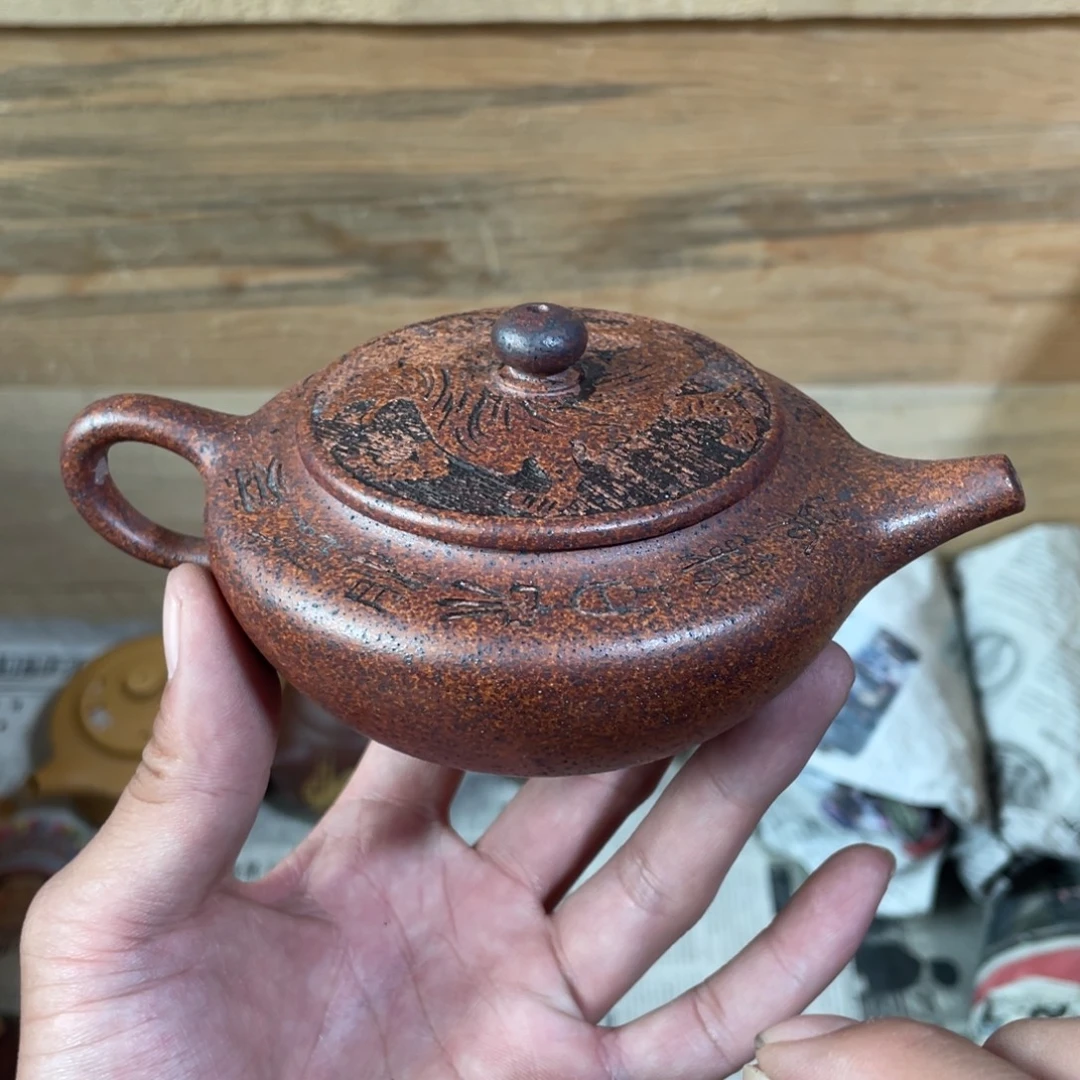 茶壶紫砂老厂紫砂壶一件。