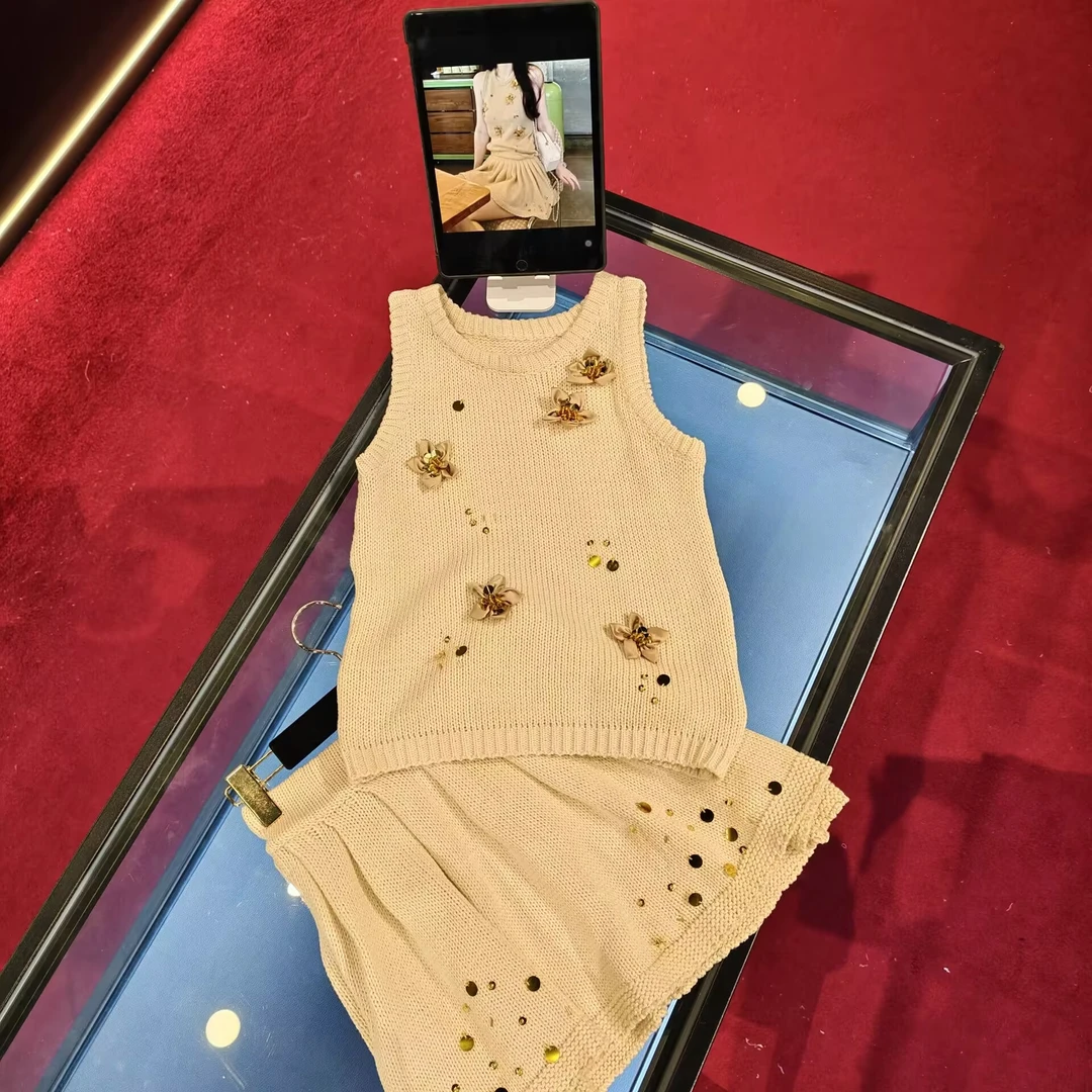 4595 手工钉珠半身裙名媛风设计无袖上衣套装