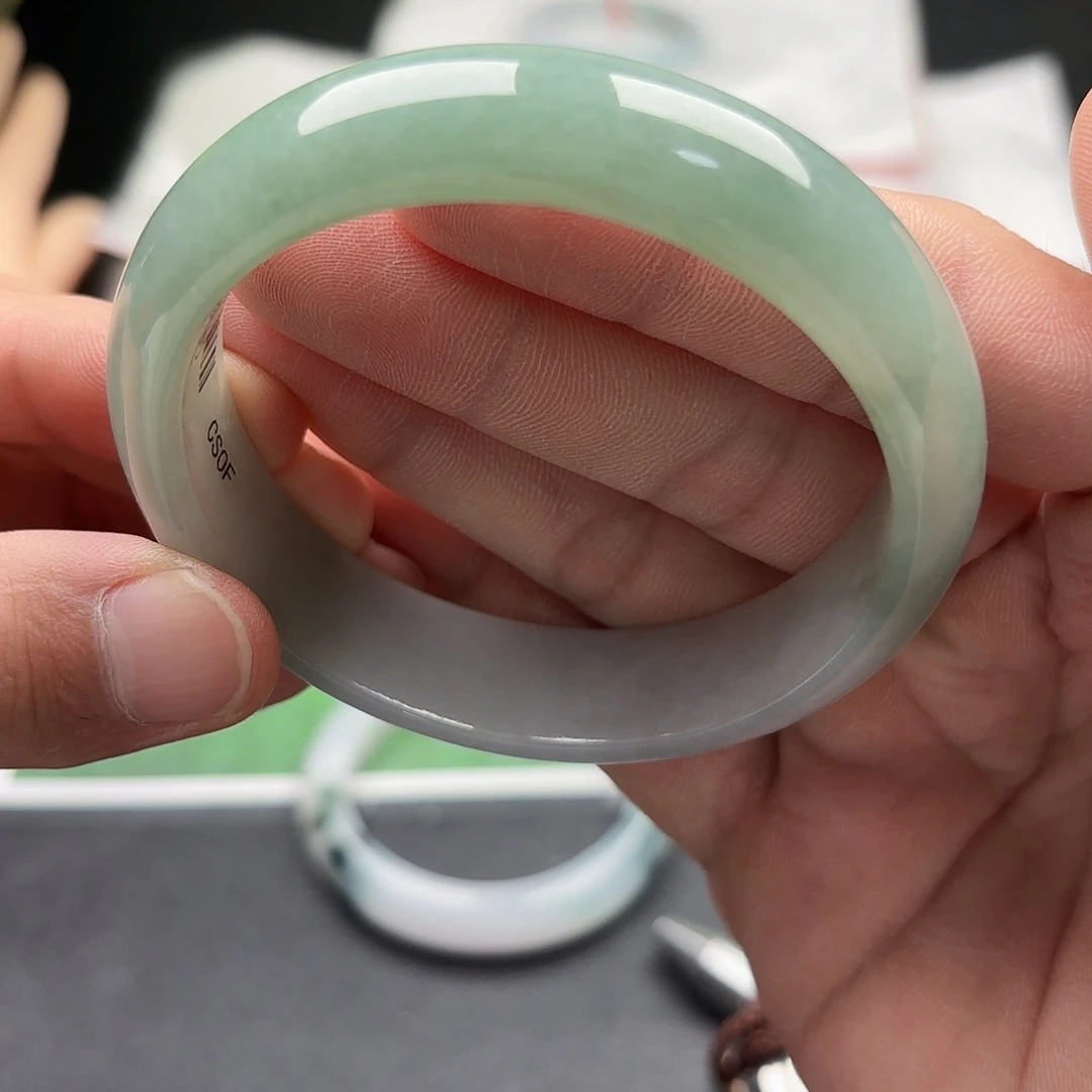 翡翠未镶嵌手镯5960 67