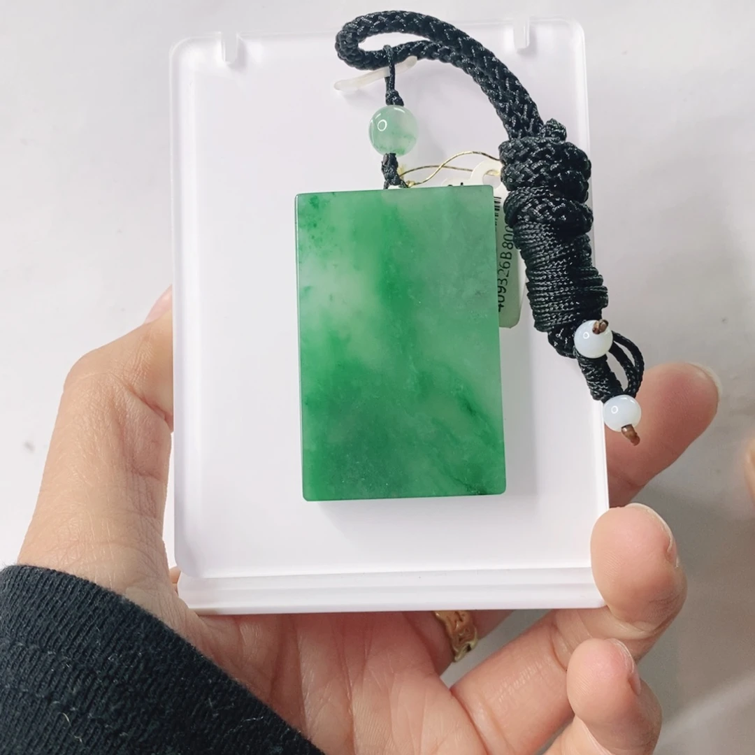 石英质玉未镶嵌颈饰