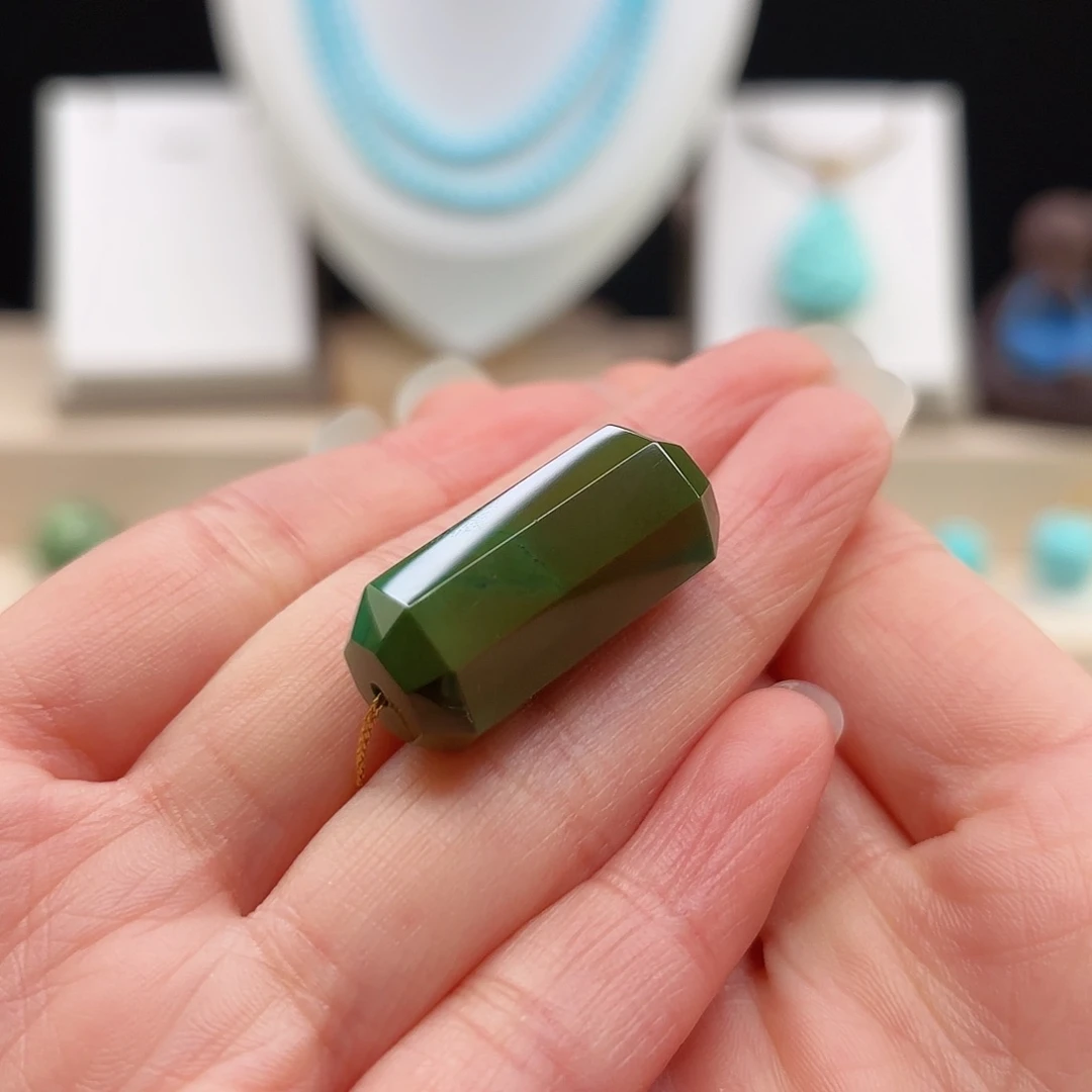 绿松石配饰未镶嵌用****4