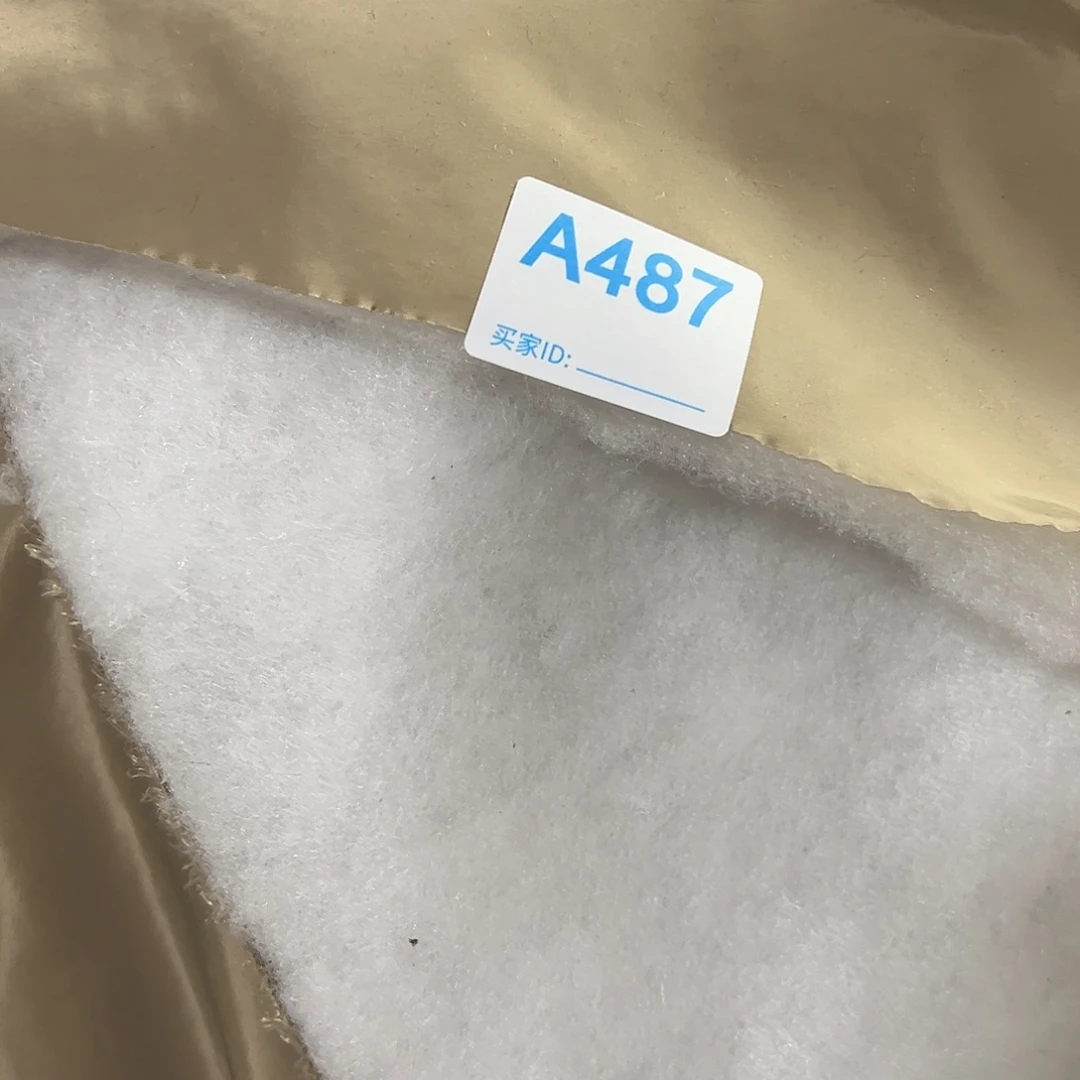 咖色面不加棉¥15 ， 3米487