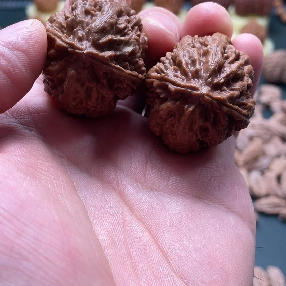 吊坠猴头核桃花皮瑕疵练手虎头