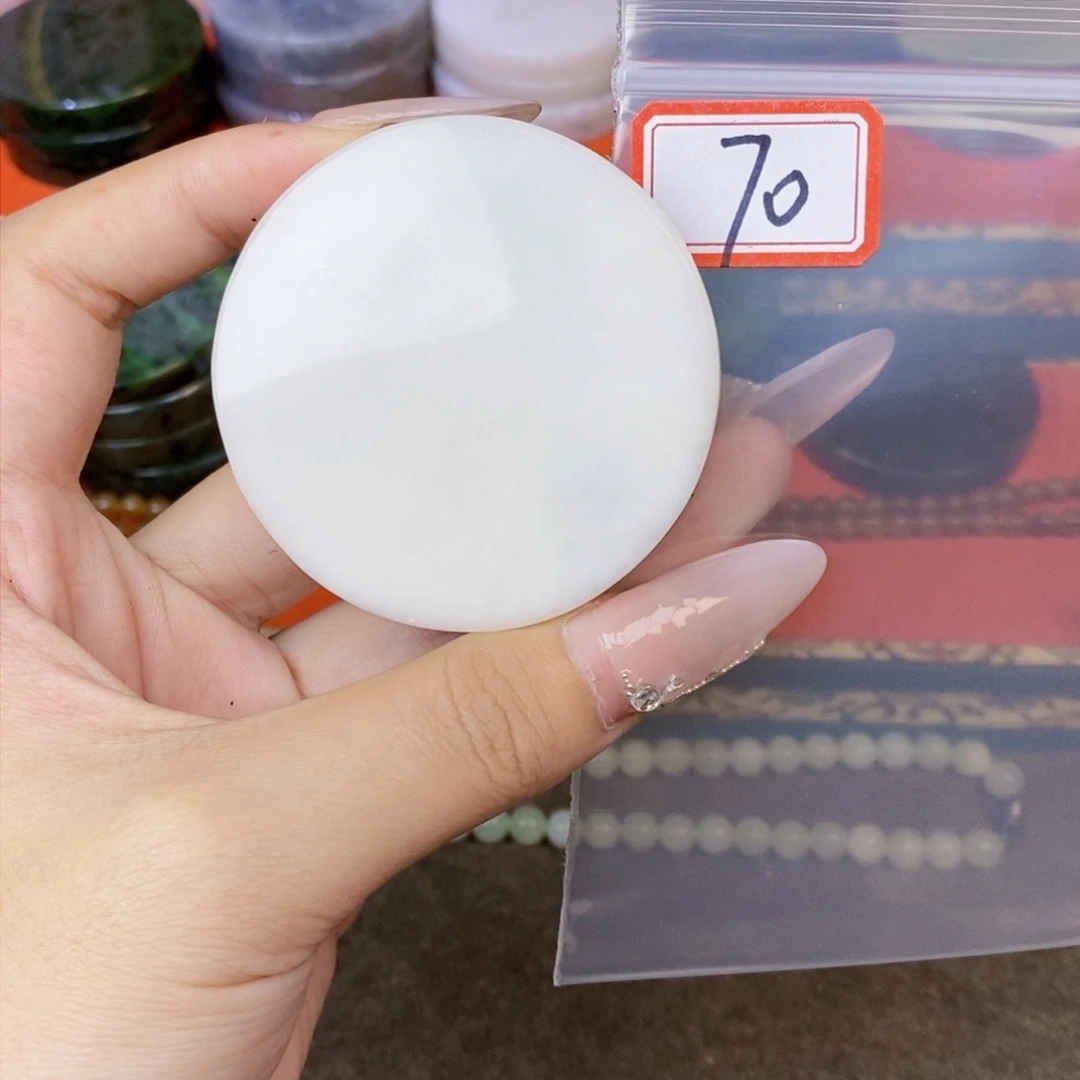 和田玉和田玉边角料随机发未镶嵌