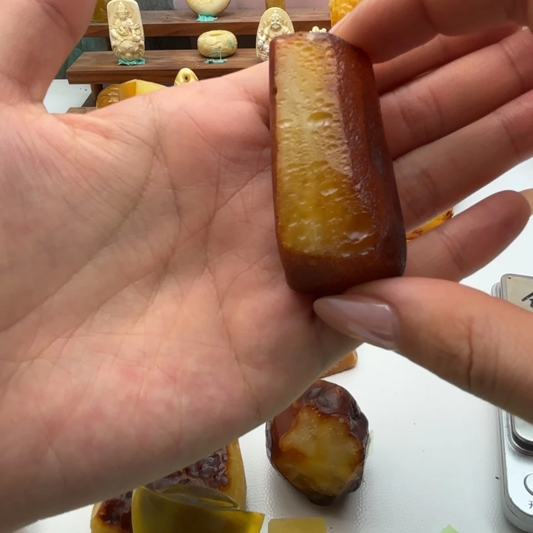 小***糖定制琥珀未镶嵌蜜蜡