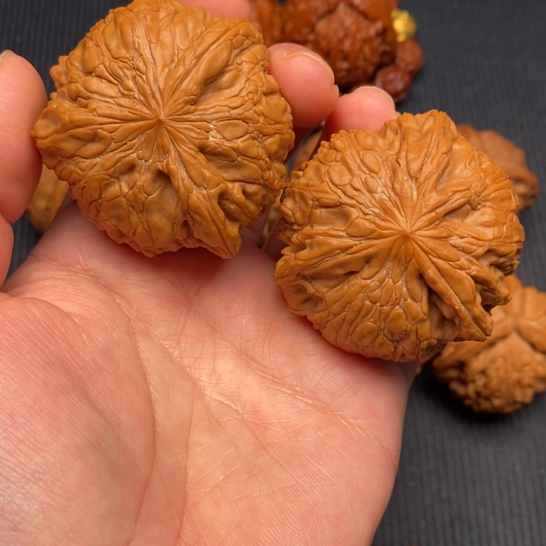 吊坠桃核48和尚头精品三棱