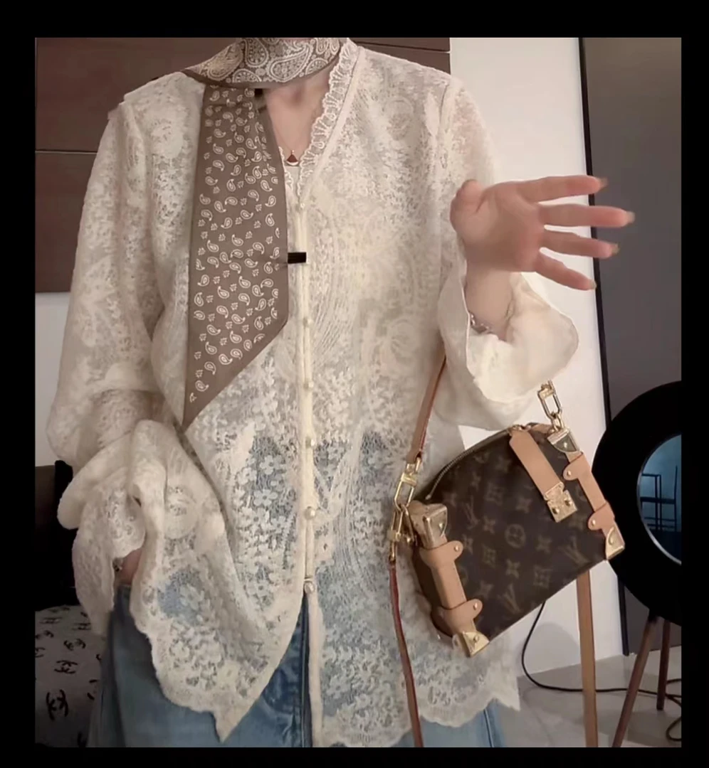法式春季蕾丝开衫气质洋气长袖蕾丝花边镂空钩花打底衫女