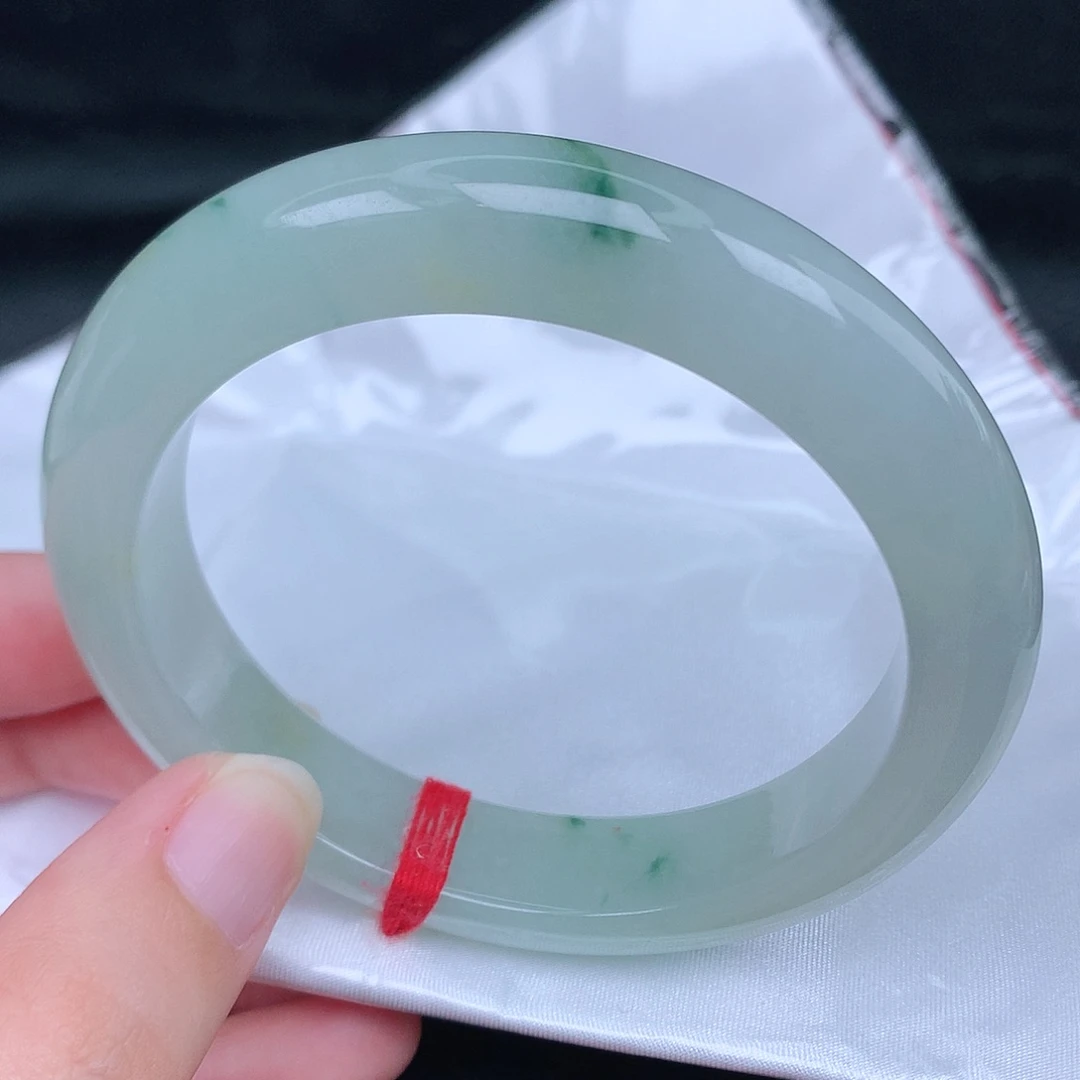 未镶嵌手镯翡翠天然
