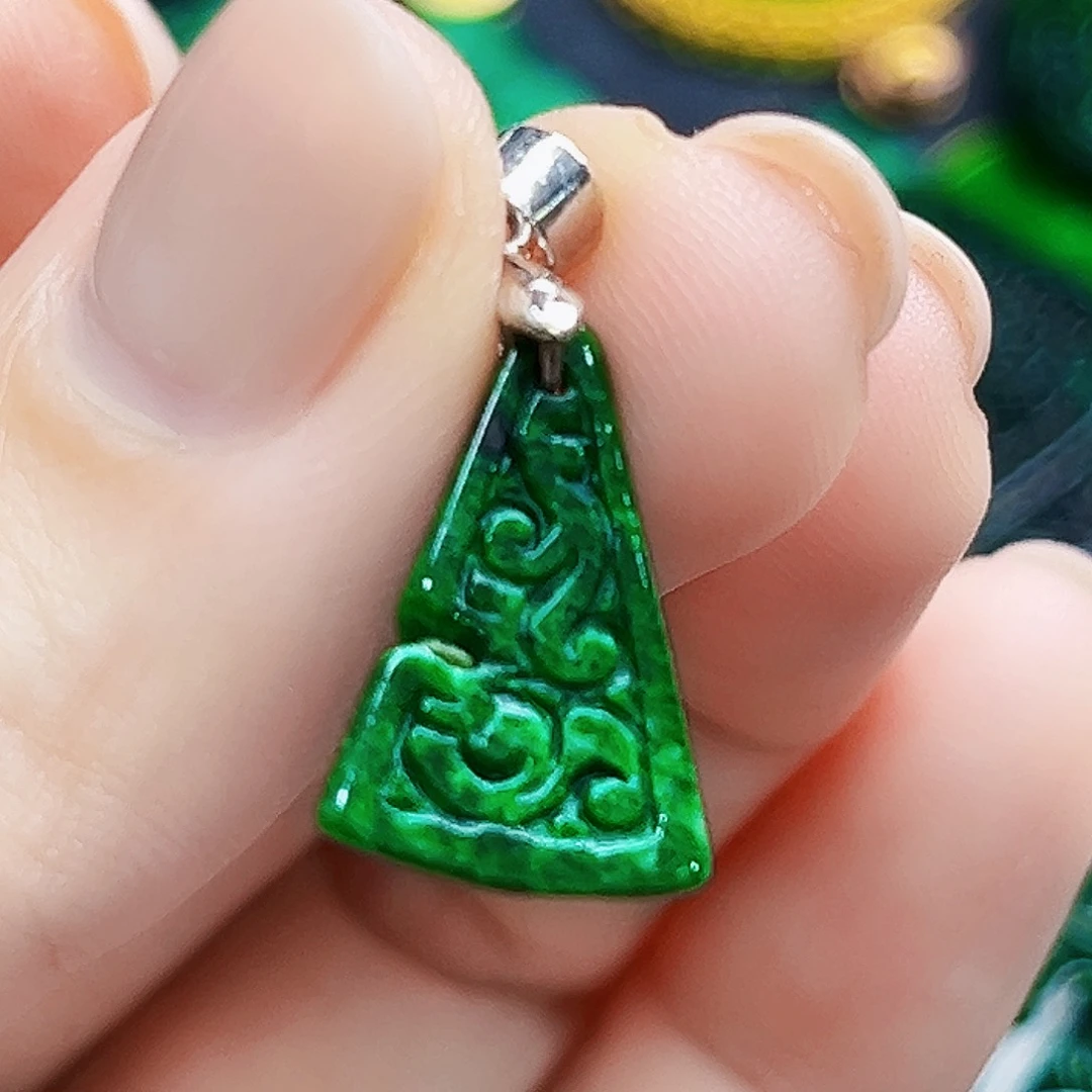 颈饰银S925镶嵌翡翠