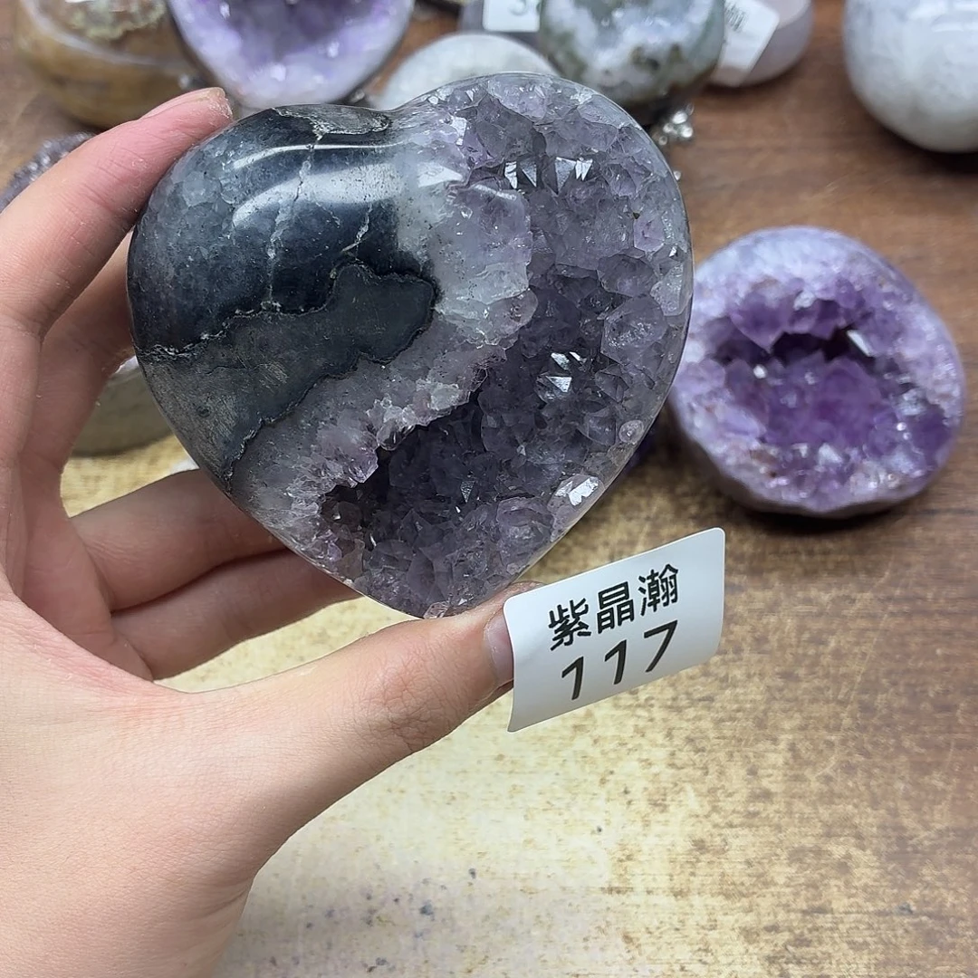 未镶嵌水晶大型摆件（非配饰）