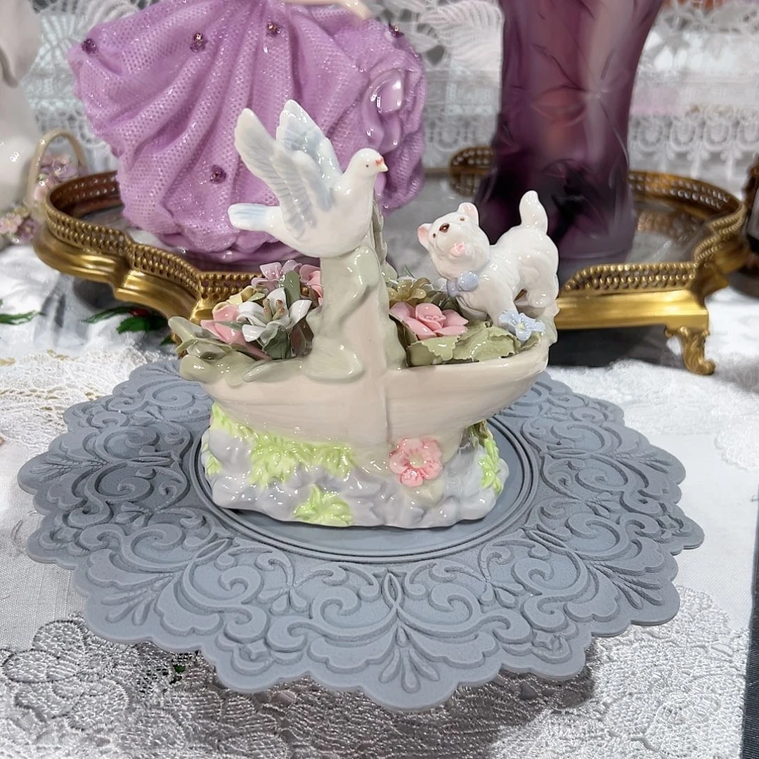 陶瓷0162新款小狗花篮摆件