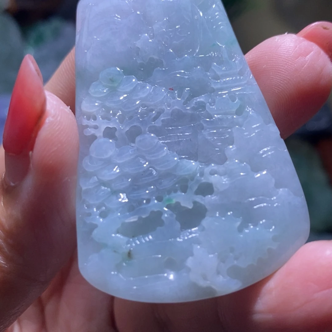 【闪购商品】翡翠未镶嵌颈饰山水