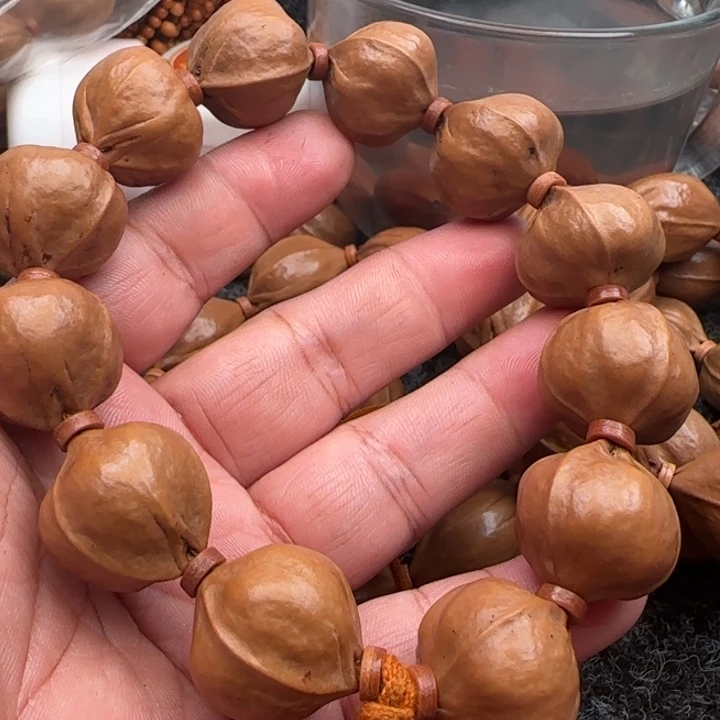 橄榄核手串橄榄核原皮铁盒鲨鱼背