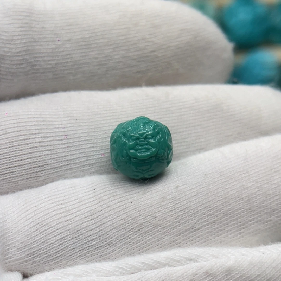 绿松石未镶嵌颈饰卡10.8