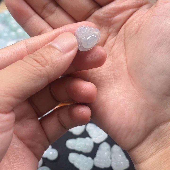 翡翠未镶嵌颈饰天然翡翠A货