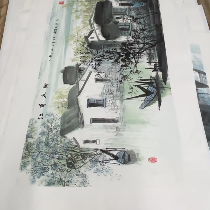 国画花鸟等图案为一体而得的