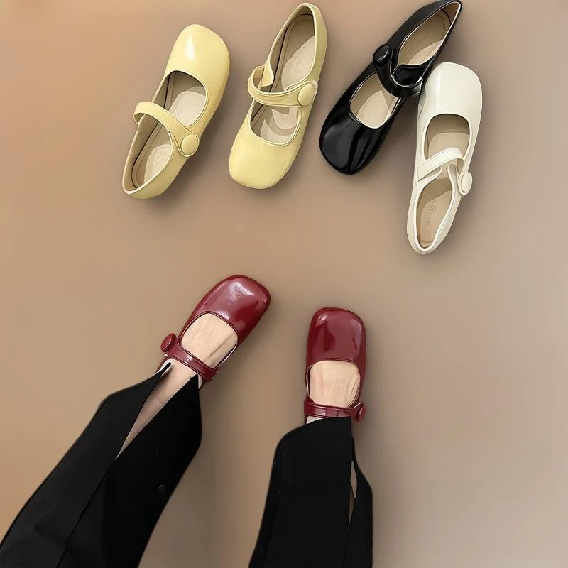 红色平底晚晚风温柔单鞋女夏季大头可爱豆豆玛丽珍超软羊皮奶奶鞋