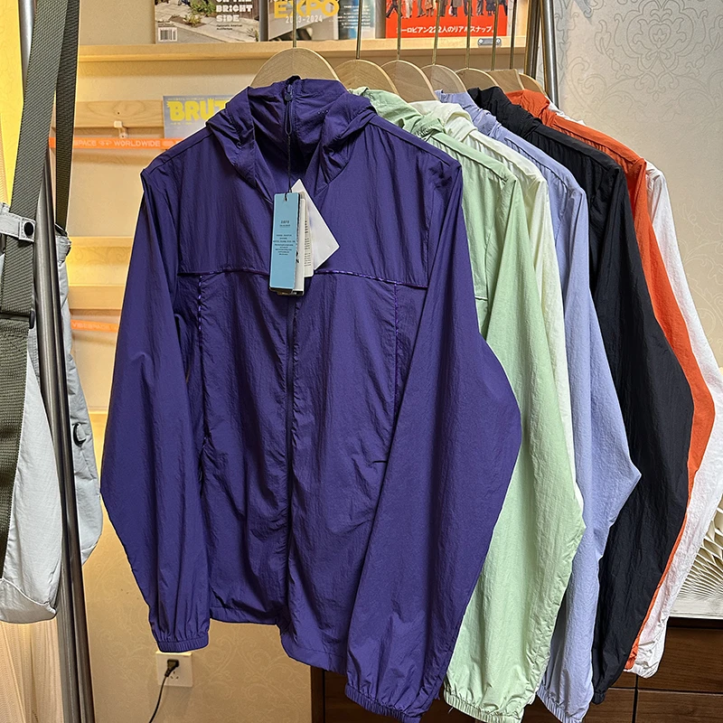 一顶6~！户外 轻便舒适 透气情侣外套