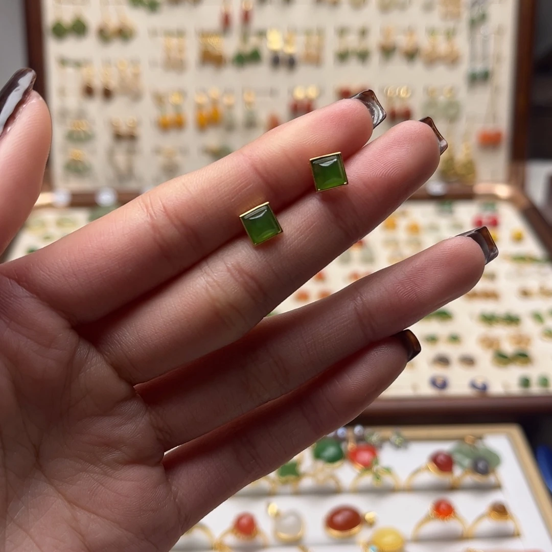 和田玉银S925镀金镶嵌耳坠