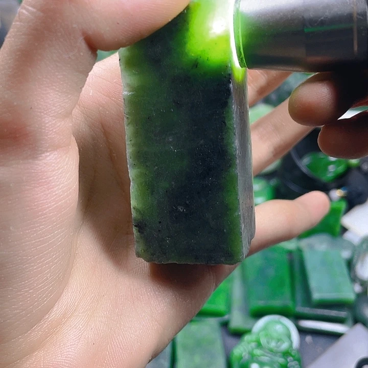 未镶嵌和田玉（碧玉）挂件