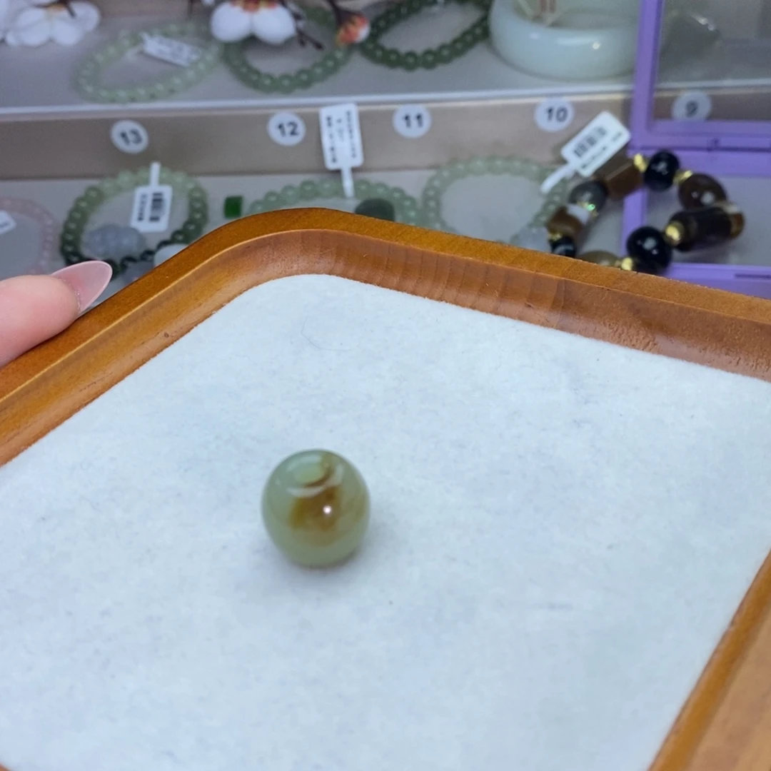 达****颈饰未镶嵌和田玉买断不退换