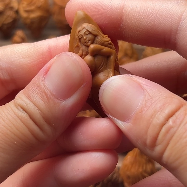 天***行橄榄核吊坠橄榄核