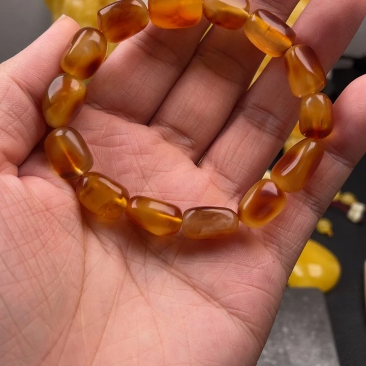 未镶嵌琥珀裸石蜜蜡
