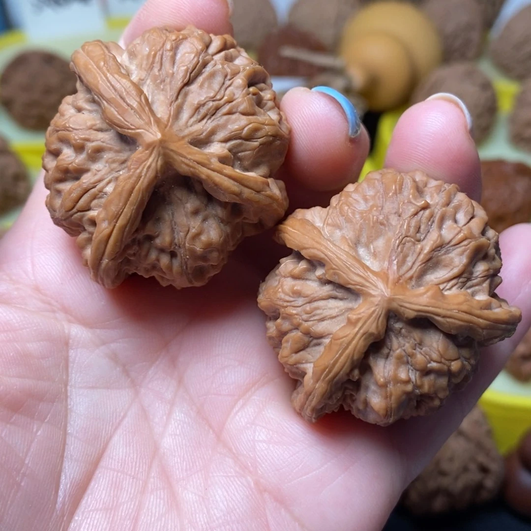 文玩核桃吊坠三楞