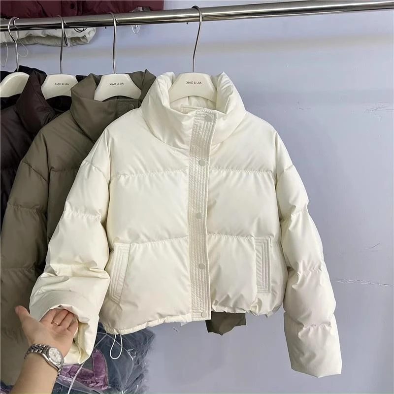 大码白色女服冬季2025新款立领女衣短款面包服设计感小众法式外套