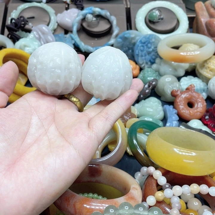 石英质玉手镯合金微微瑕