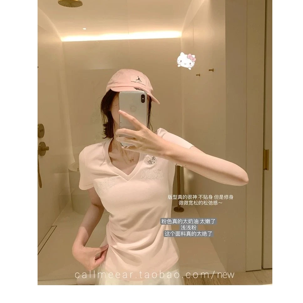 【挚爱猫咪T】刺绣S8247镂空设计v领短袖T恤女春季显瘦百搭上衣