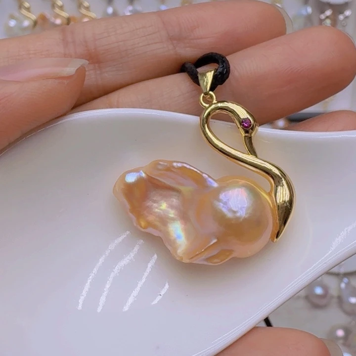 颈饰未镶嵌淡水珍珠