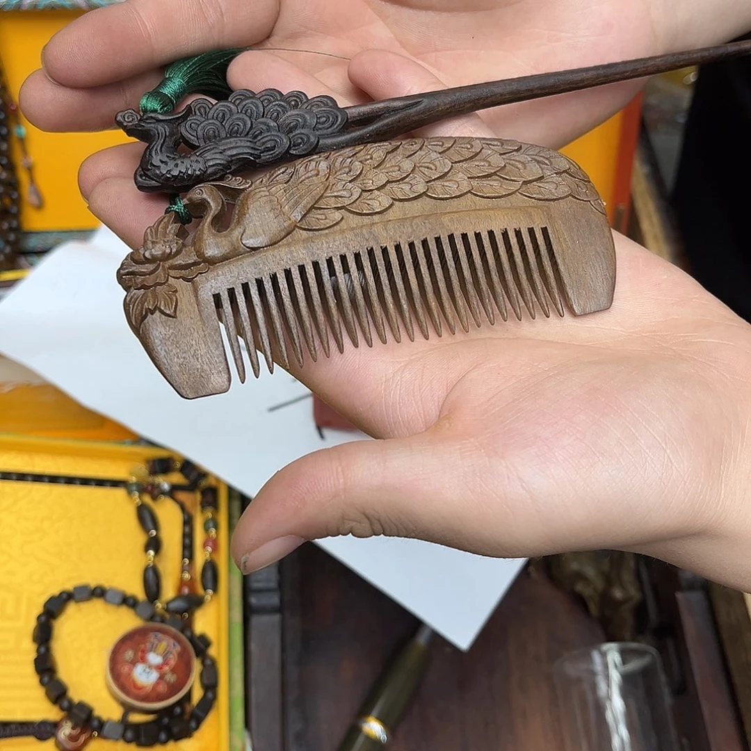 大叶紫檀（黑酸枝木类）