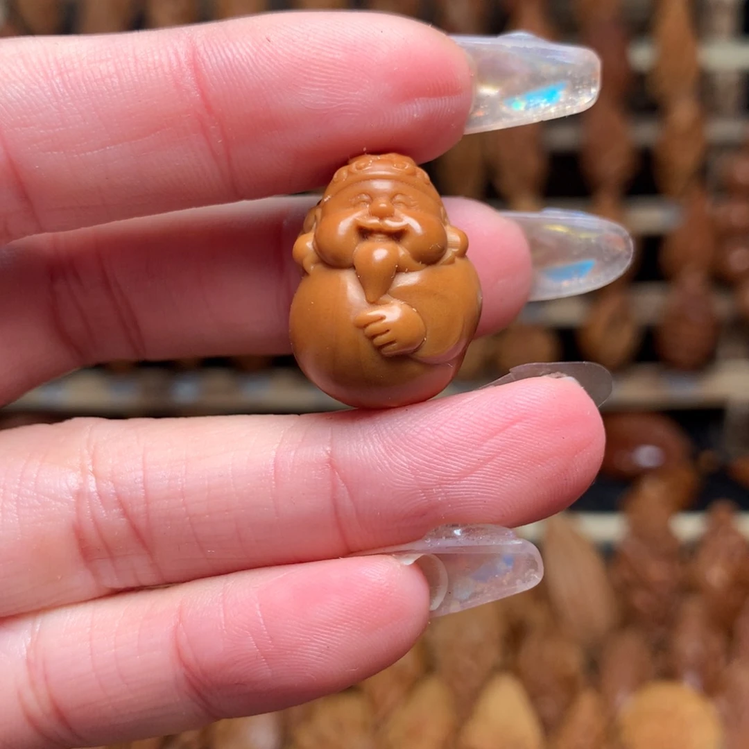 把件橄榄核小财神