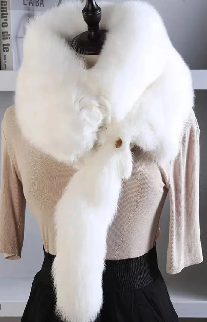 白狐整皮围脖白色时尚百搭毛绒保暖秋冬冬季女士加厚韩版毛皮草