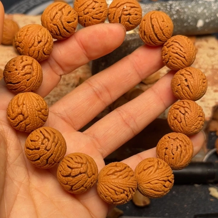 桃核手串龙纹桃核1