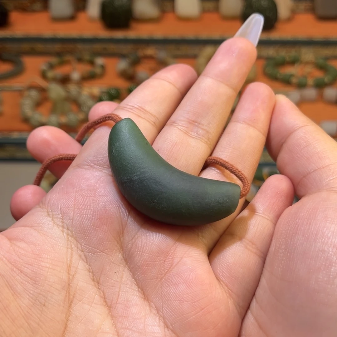 和田玉未镶嵌颈饰贰**日