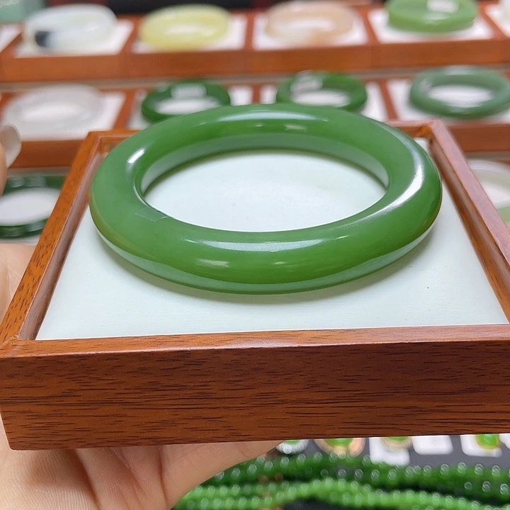 和田玉手镯56未镶嵌