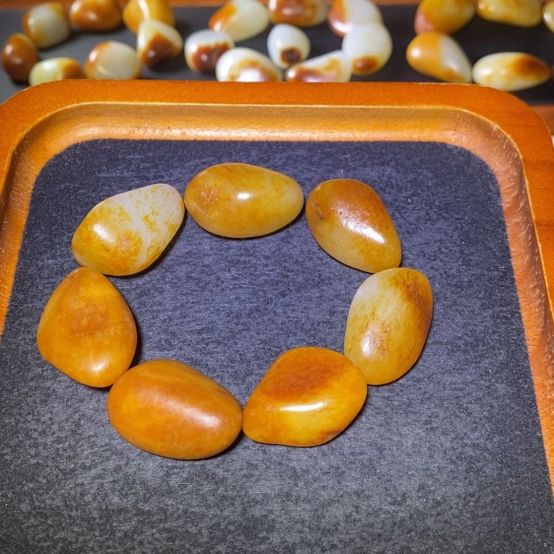 和田玉未镶嵌手串