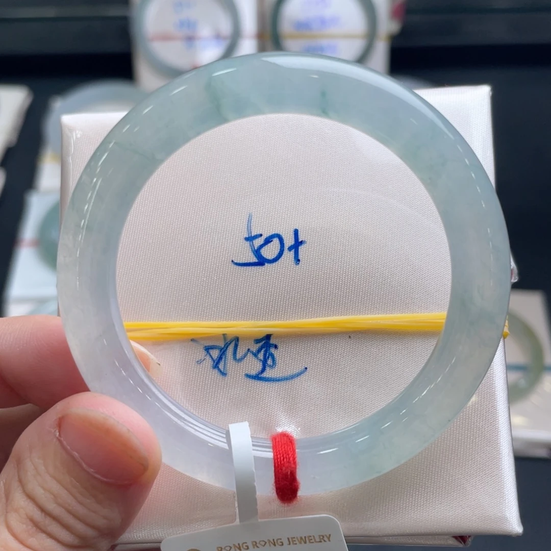 翡翠未镶嵌手镯翡翠手镯