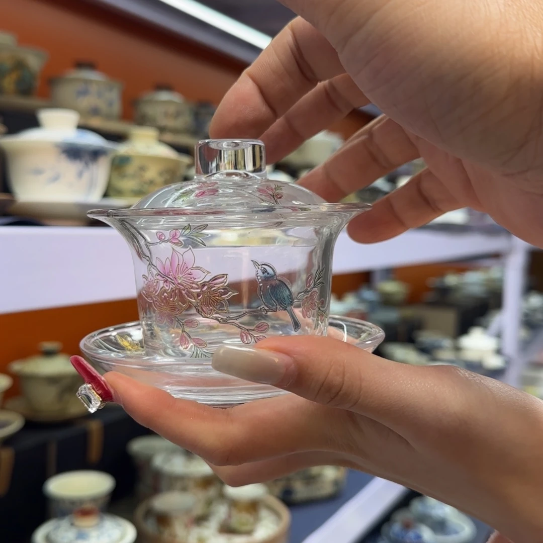 我在外面吃饭呢你在哪