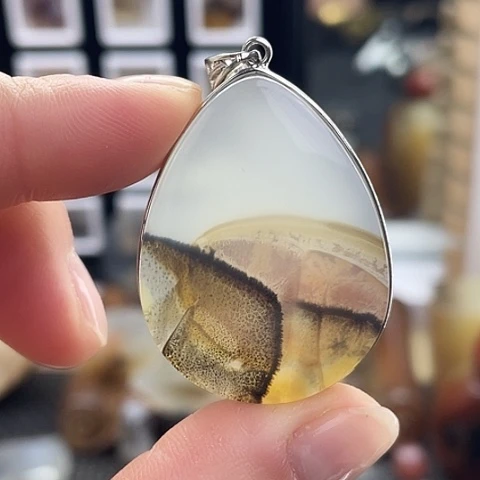 玛瑙/玉髓珠宝奇石未镶嵌田**?