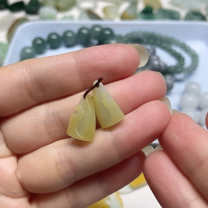 定制翡翠未镶嵌大****机翡翠