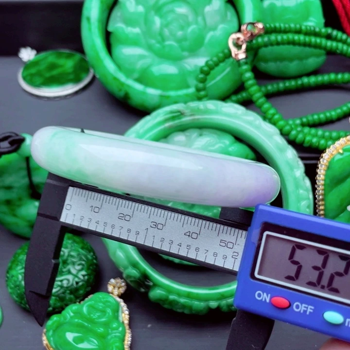 翡翠未镶嵌手镯手镯