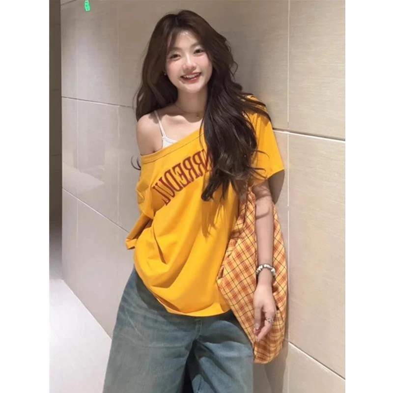 美式复古橘色斜肩短袖t恤女夏季绝美露肩字母印花设计感辣妹上衣