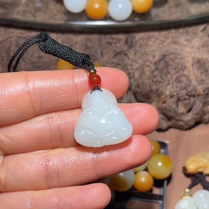 和田玉（糖玉）未镶嵌颈饰