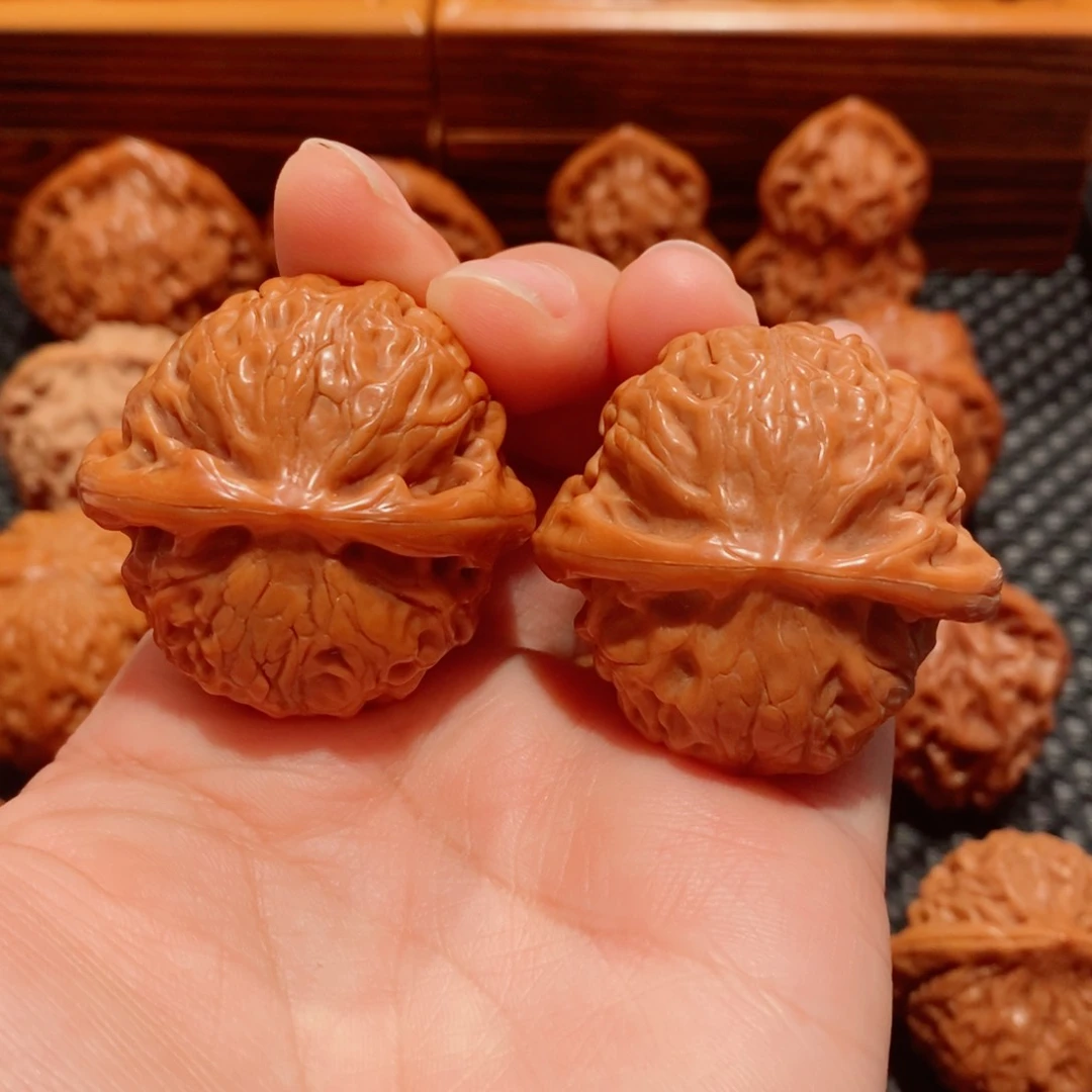 文玩核桃把件宫灯