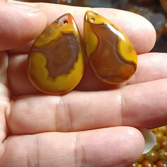 滴***君玛瑙/玉髓未镶嵌颈饰