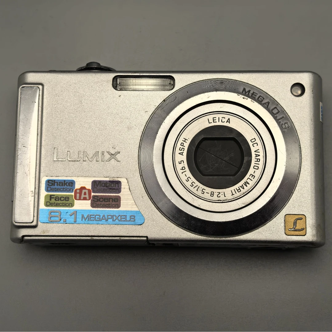 9新 Panasonic/松下 松下fs3 810万像素 3倍光学变焦ccd 徕卡镜头
