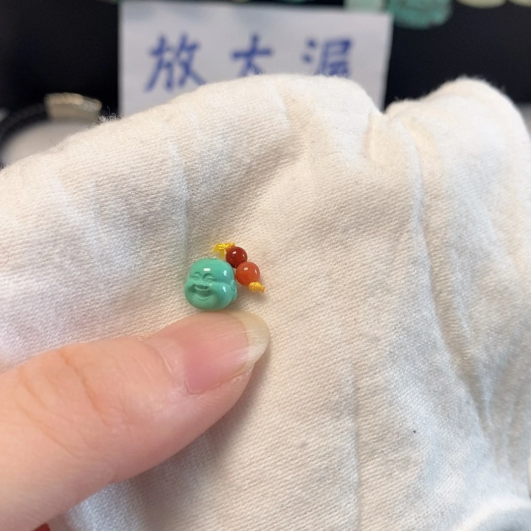 南红玛瑙未镶嵌珠宝奇石
